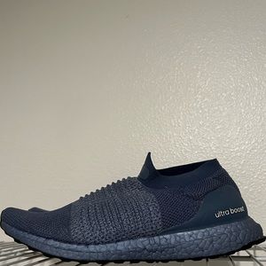 Womens Adidas Boosts Size 10